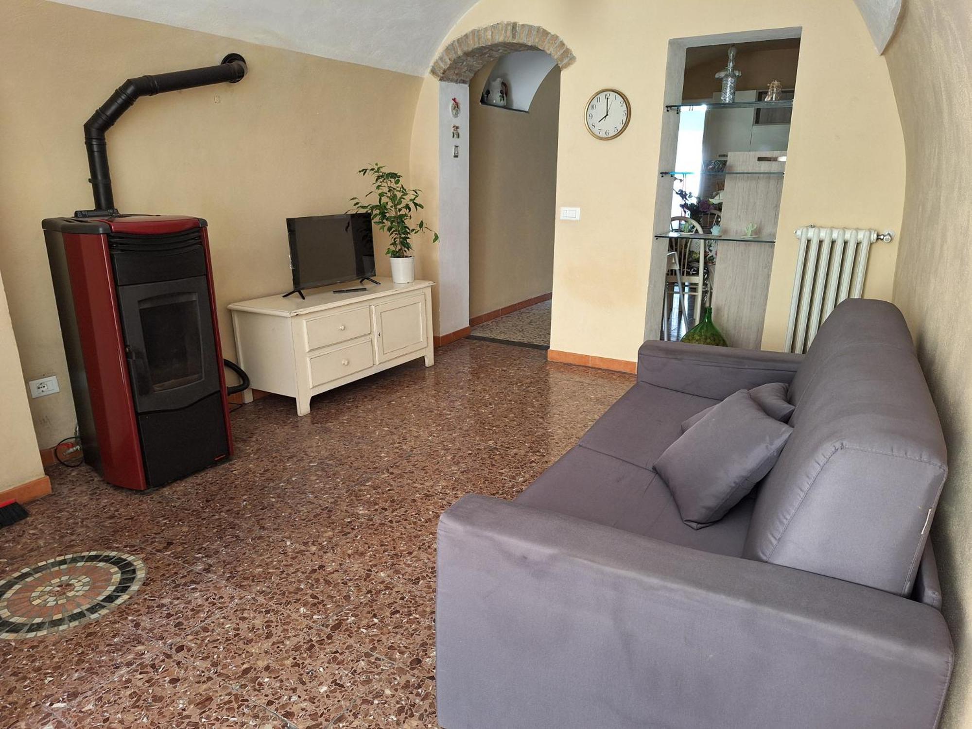 Casa Iris Apartment Cisano sul Neva Luaran gambar