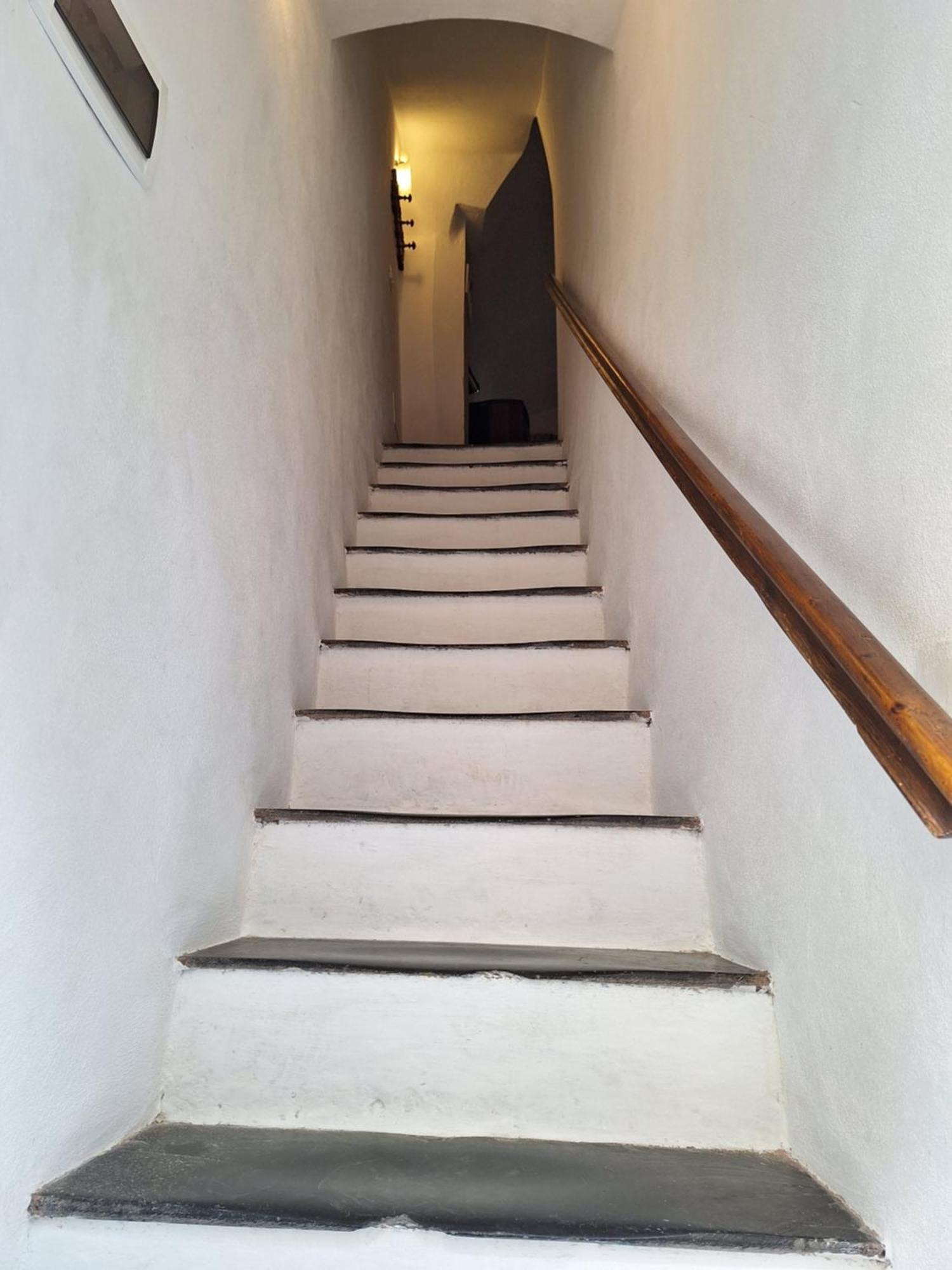 Casa Iris Apartment Cisano sul Neva Luaran gambar